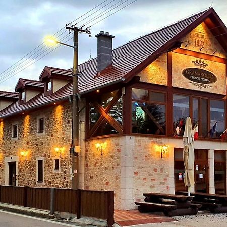Granarollo Penzion Pizzeria Mlynany 외부 사진